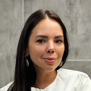 Иваненко Елена